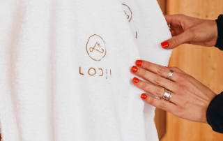 Tissco linge personnalisé pour hôtel spa avec broderie logo